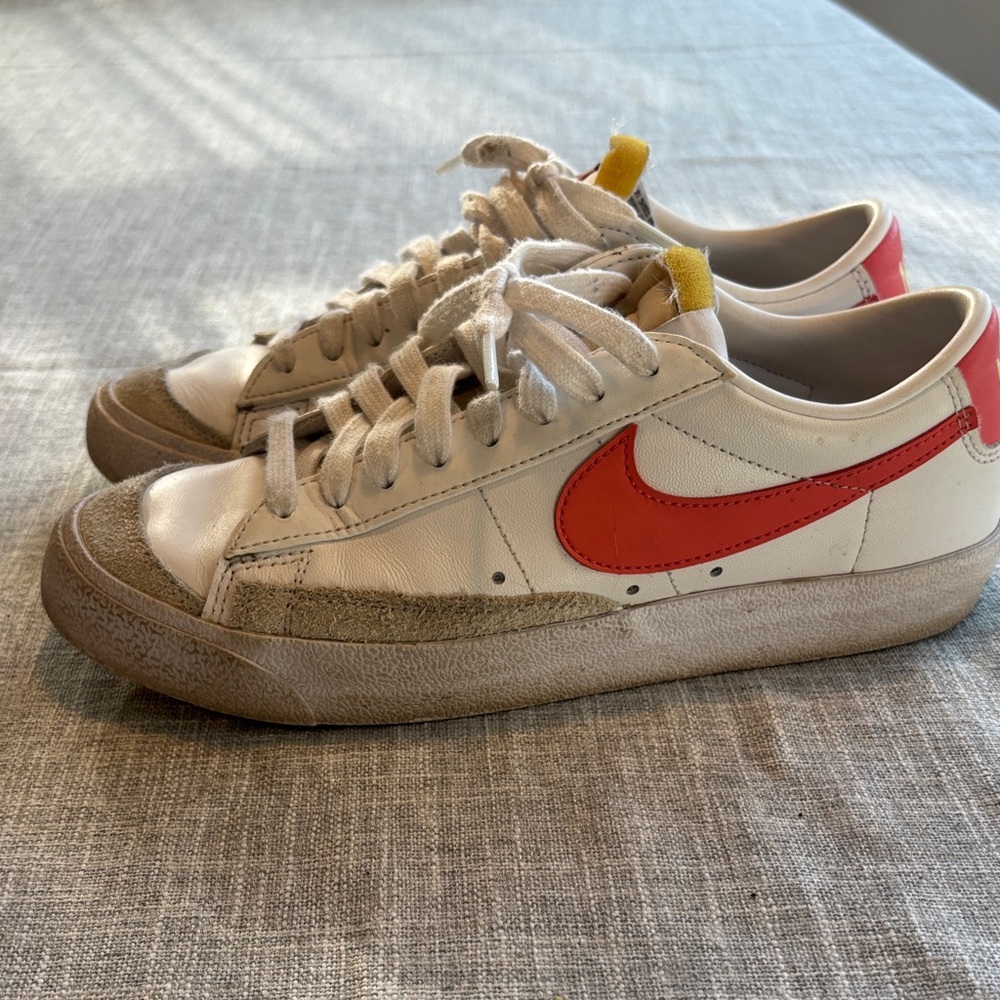 Nike Blazers white and pink/orange sneakers (leather)